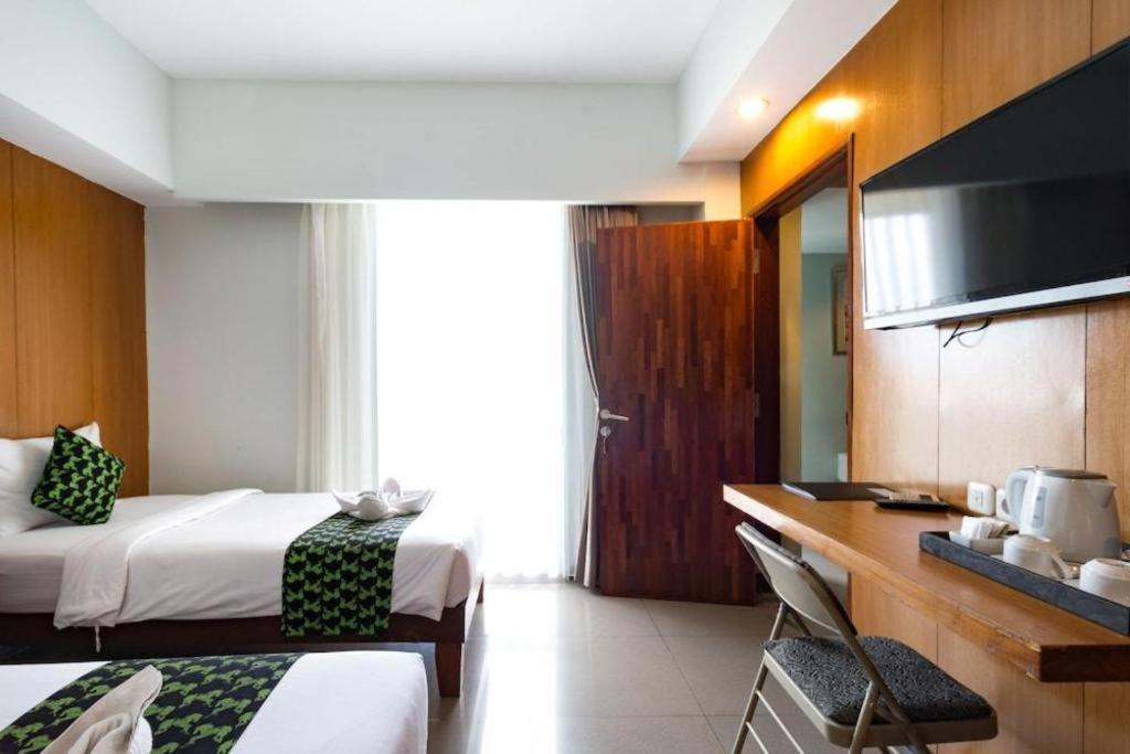 Hadi Poetra Hotel Kuta Lombok Exterior foto