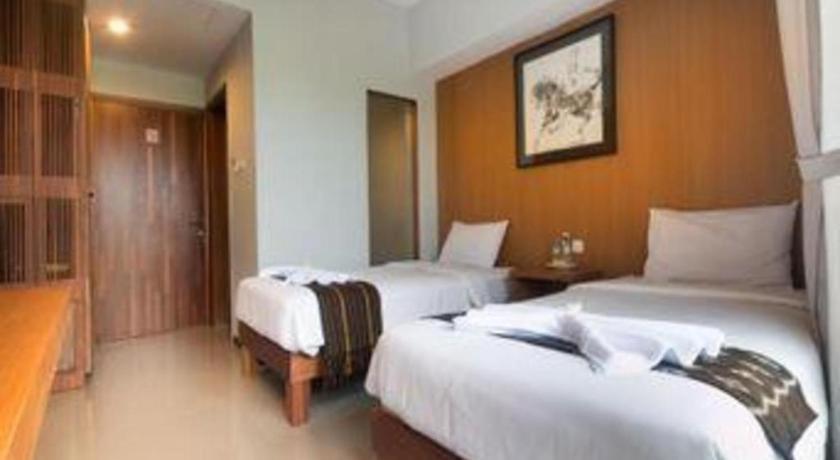 Hadi Poetra Hotel Kuta Lombok Exterior foto