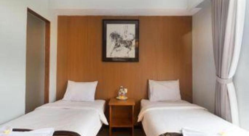 Hadi Poetra Hotel Kuta Lombok Exterior foto