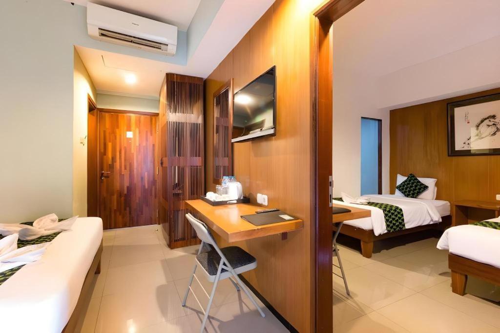 Hadi Poetra Hotel Kuta Lombok Exterior foto